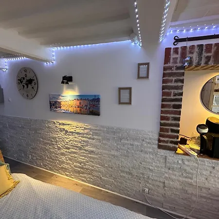 Le Ti Wi En Plein Coeur Du Vieux Bassin * Honfleur